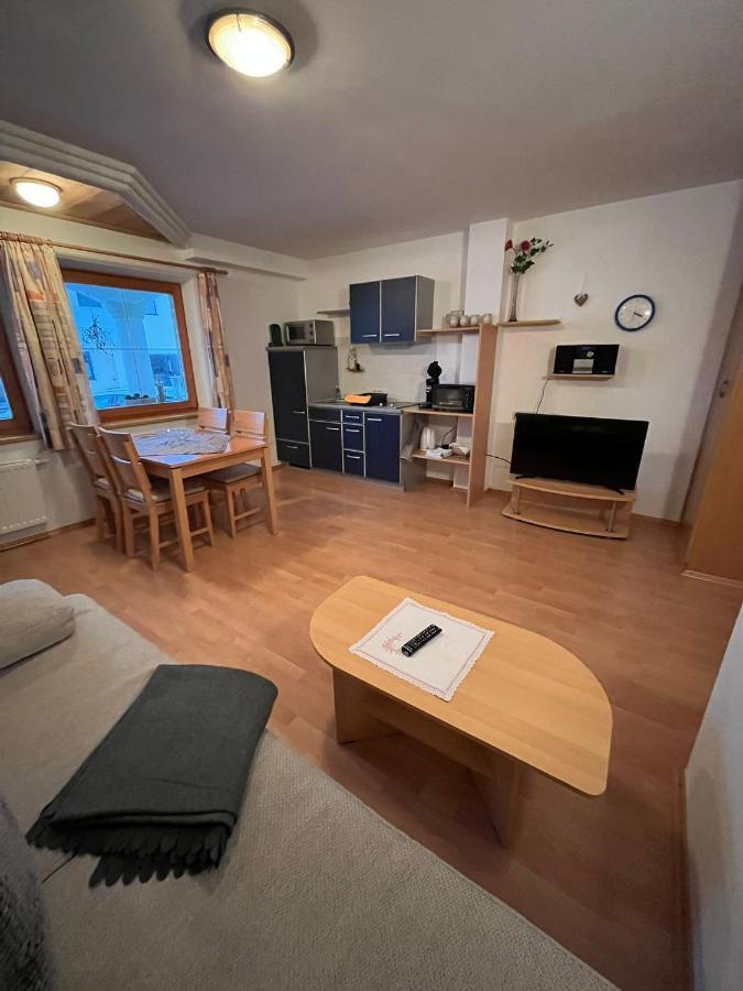Ferienwohnung Gertraud Und Peter Geisler Finkenberg Zewnętrze zdjęcie